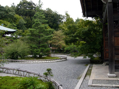 A garden of Nison-in-shrine